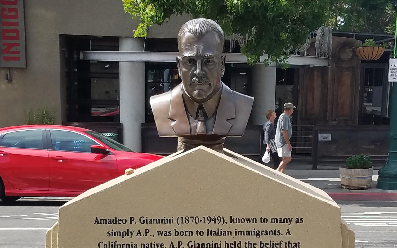 Piazza Amadeo Giannini closeup view